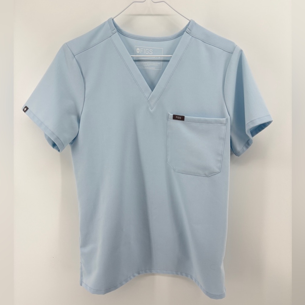 Figs Women's Technical Collection Catarina Pocket Scrub Top Size Small Chambray